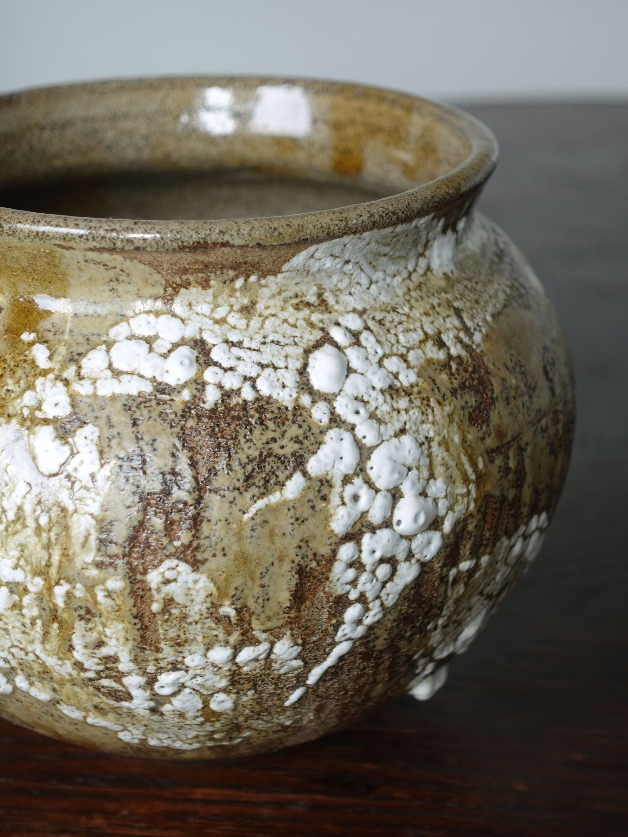 Wide-neck vase