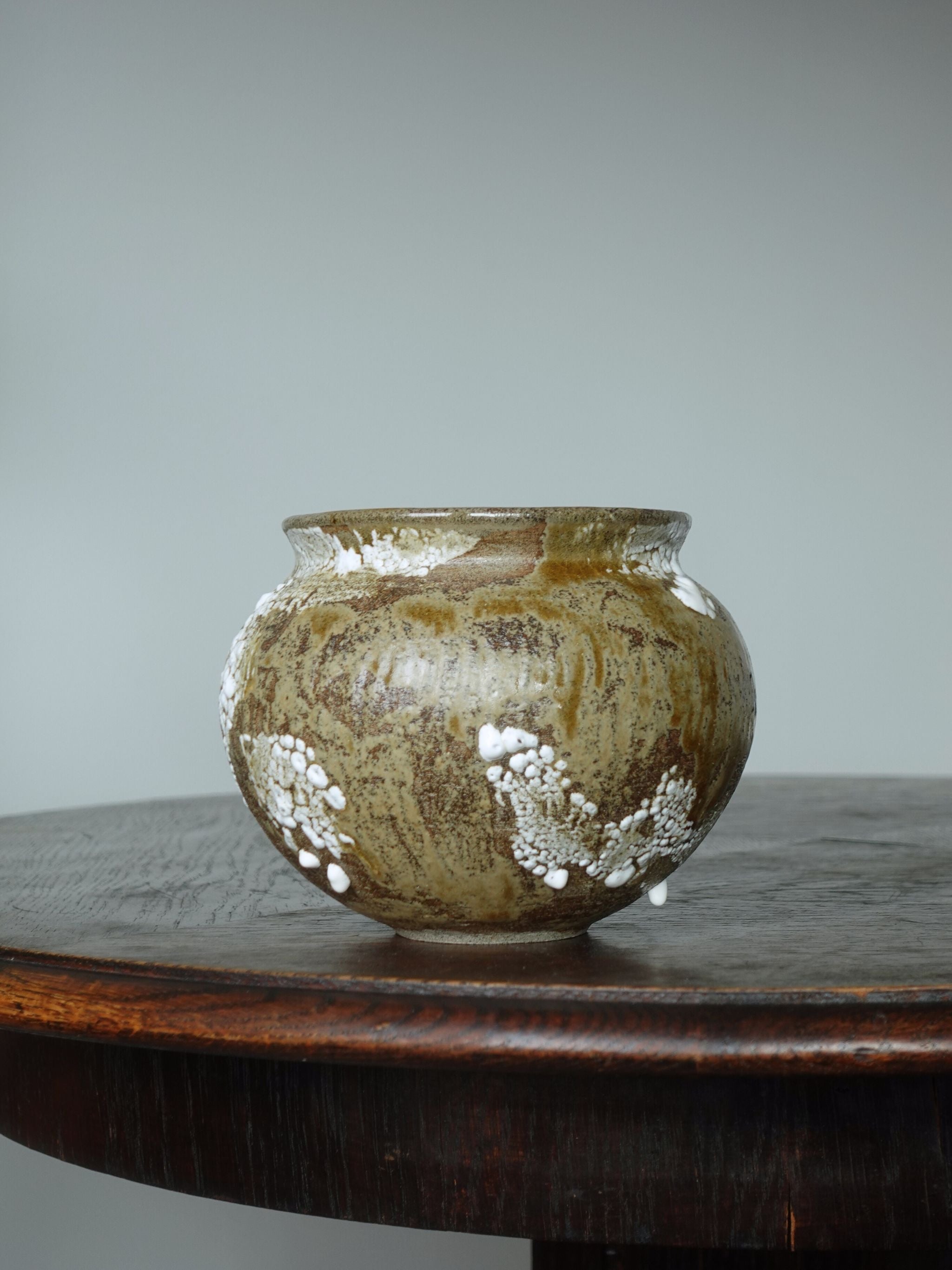 Wide-neck vase